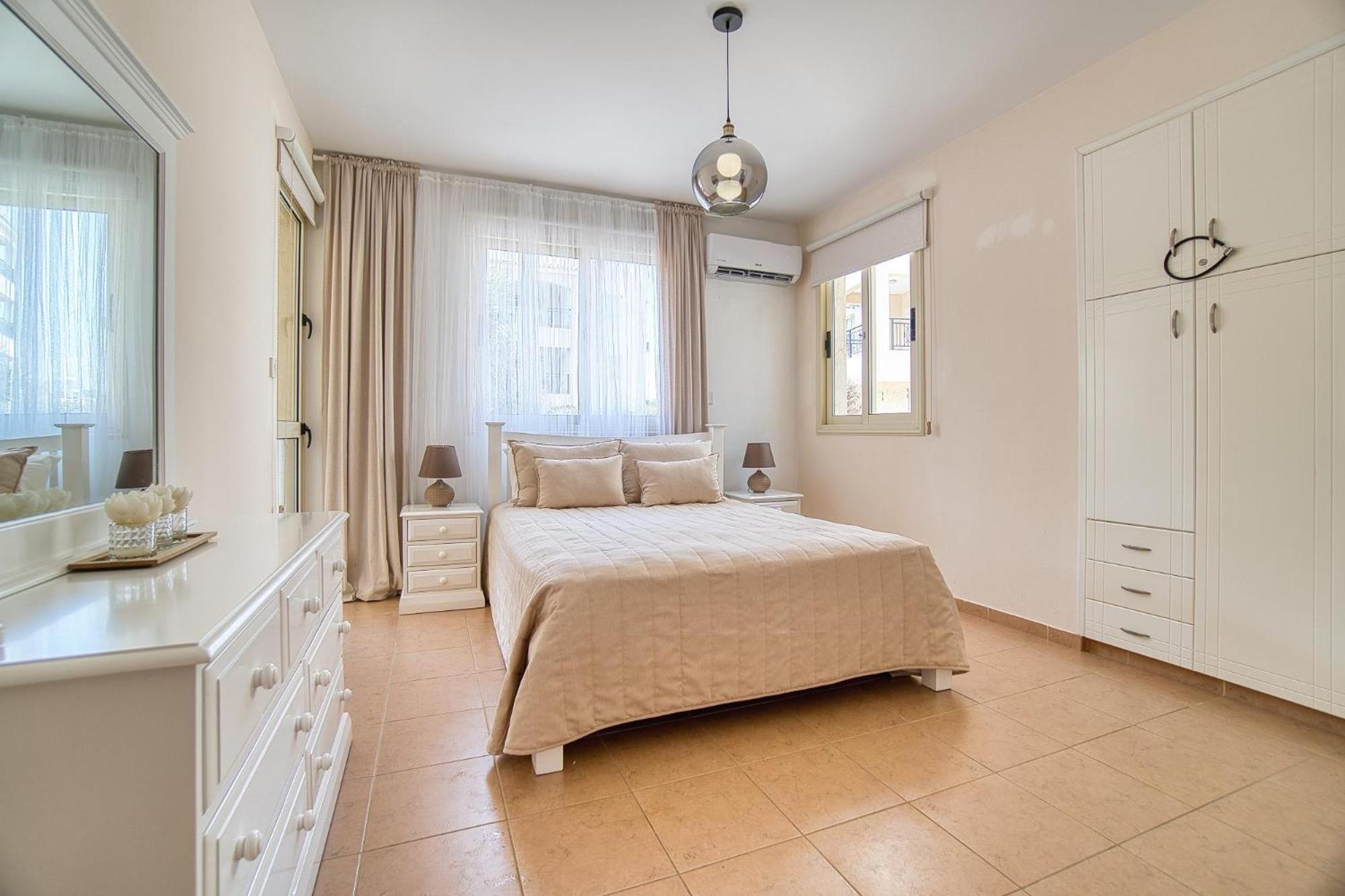 Royal Seacrest F G6 Apartment Paphos
