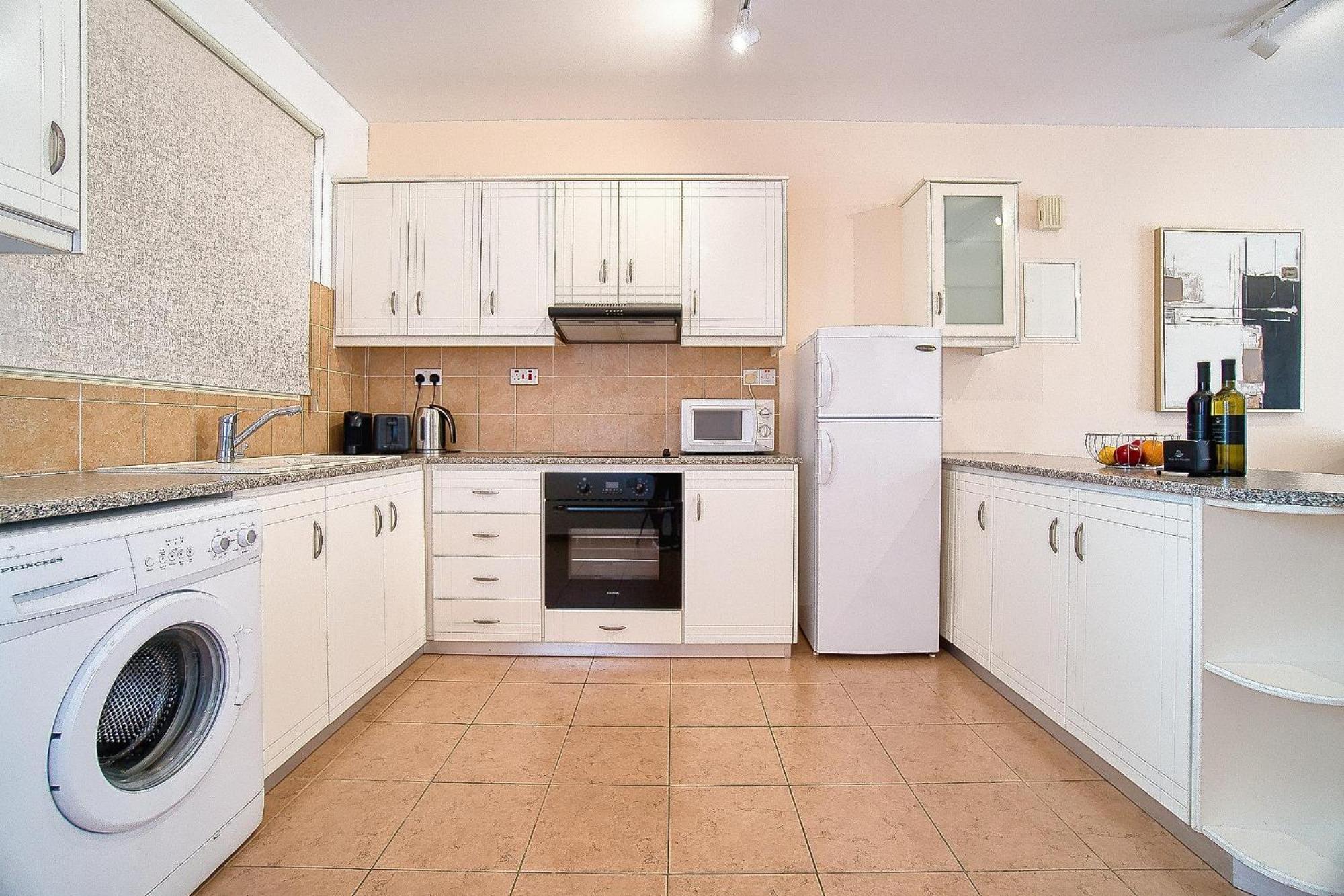 Royal Seacrest F G6 * Paphos